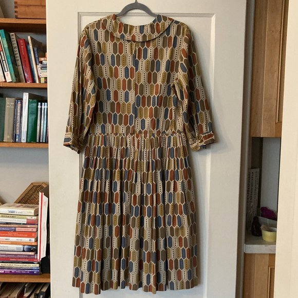 Vintage Pleated Printed Dress Large - Picture 2 of 9